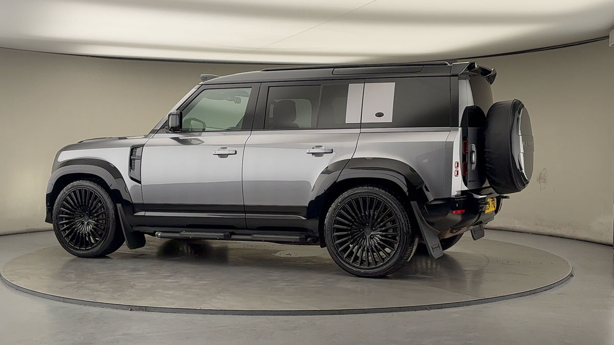 Used Land Rover Defender 110 2024 for sale - 76559622: Photo 32