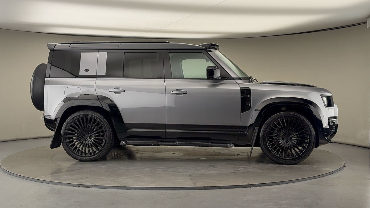 Used Land Rover Defender 110 2024 for sale - 76559622: Photo 42