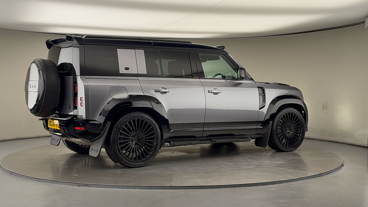 Used Land Rover Defender 110 2024 for sale - 76559622: Photo 44