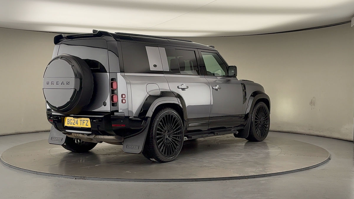 Used Land Rover Defender 110 2024 for sale - 76559622: Photo 45