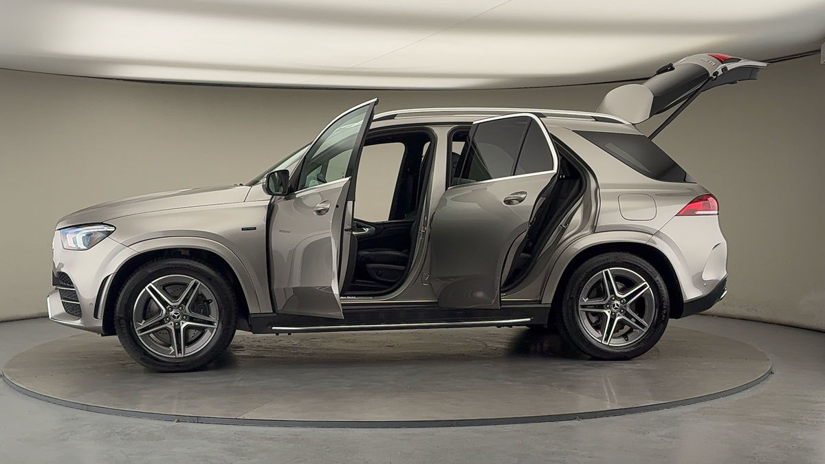 Used Mercedes-Benz GLE 2021 for sale - 76346210: Photo 49