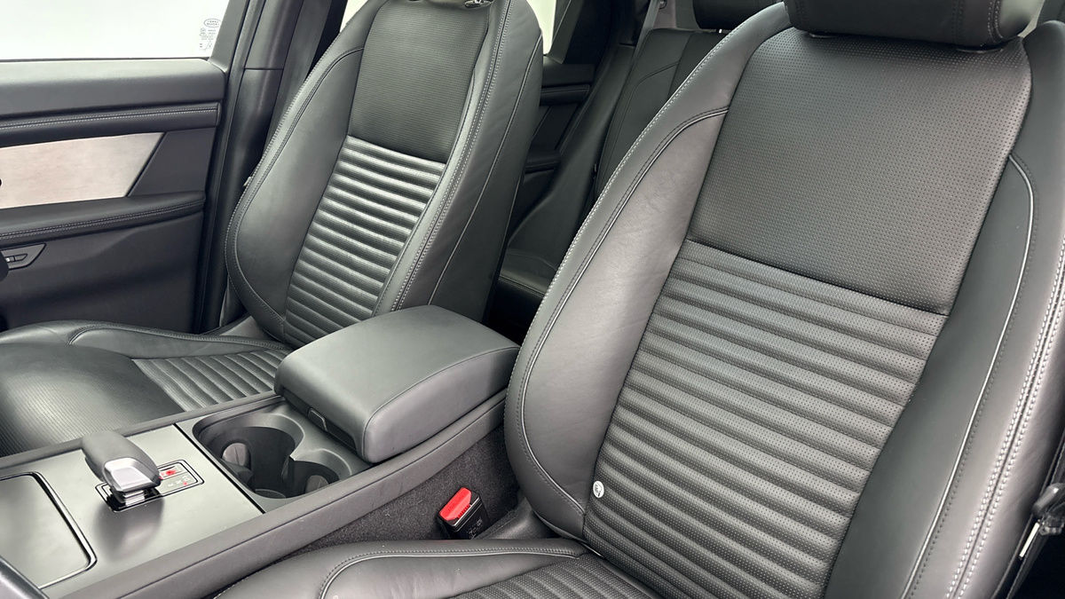 Used Land Rover Discovery Sport 2023 for sale - 76583093: Photo 7