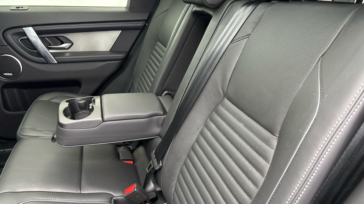 Used Land Rover Discovery Sport 2023 for sale - 76583093: Photo 9