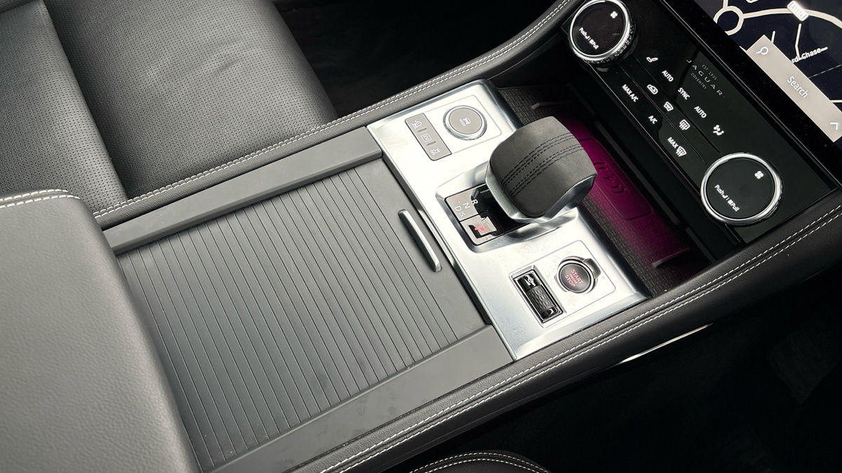 Used Jaguar F-Pace 2023 for sale - 76884652: Photo 18