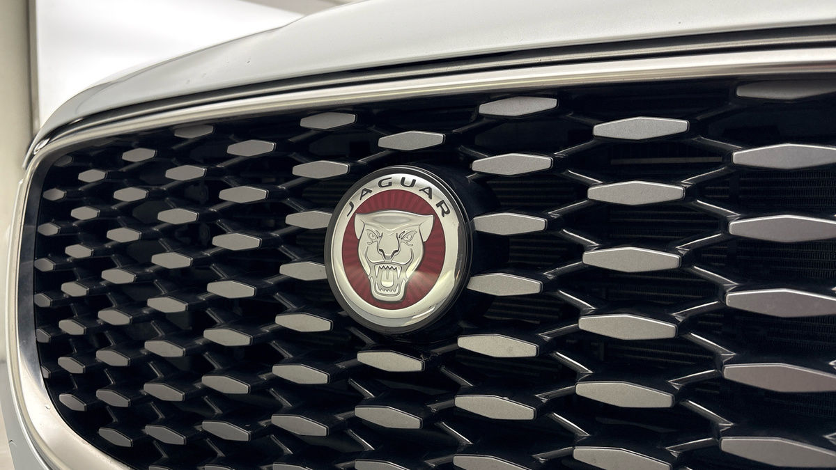 Used Jaguar F-Pace 2023 for sale - 76884652: Photo 24