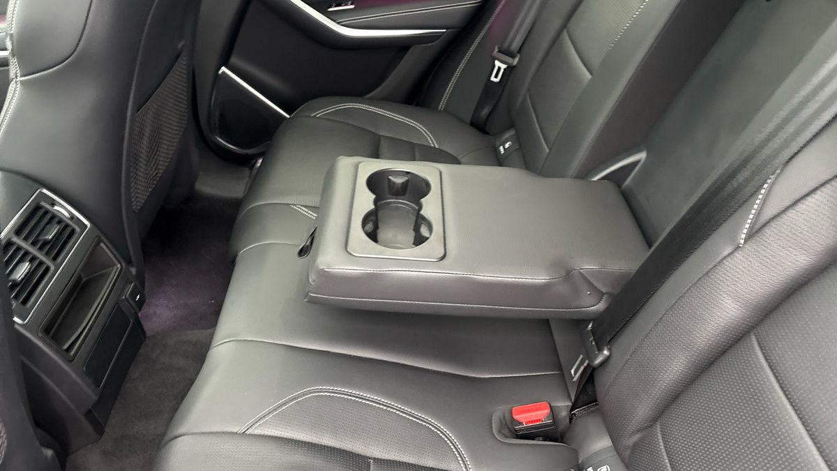 Used Jaguar F-Pace 2023 for sale - 76884652: Photo 9