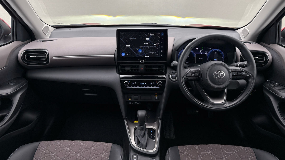 Used Toyota Yaris Cross 2024 for sale - 77277071: Photo 12