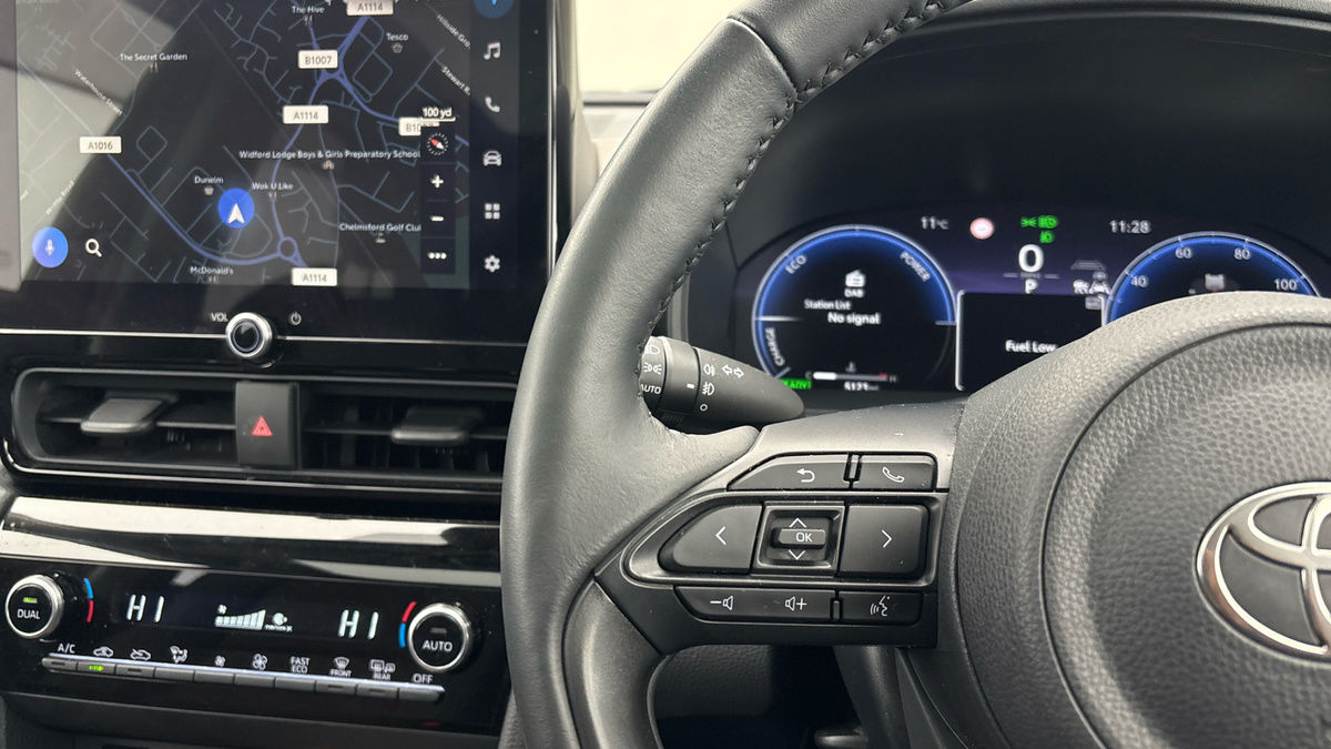 Used Toyota Yaris Cross 2024 for sale - 77277071: Photo 13