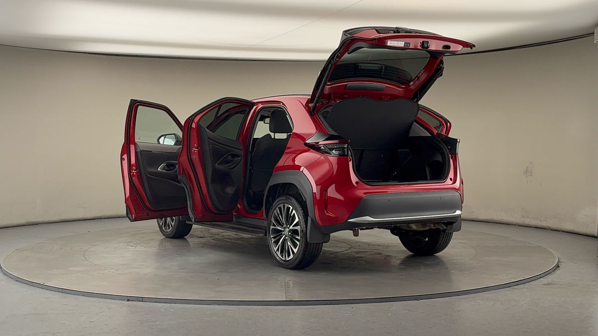 Used Toyota Yaris Cross 2024 for sale - 77277071: Photo 23