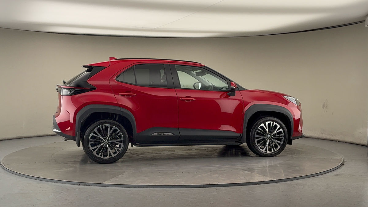 Used Toyota Yaris Cross 2024 for sale - 77277071: Photo 37