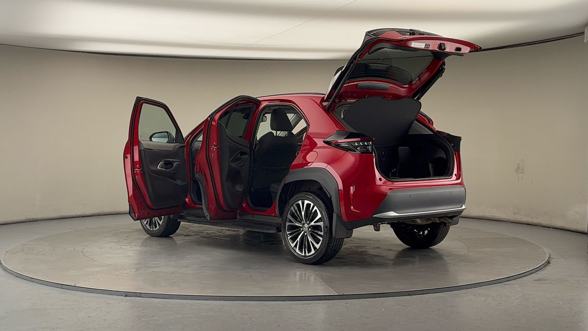 Used Toyota Yaris Cross 2024 for sale - 77277071: Photo 43