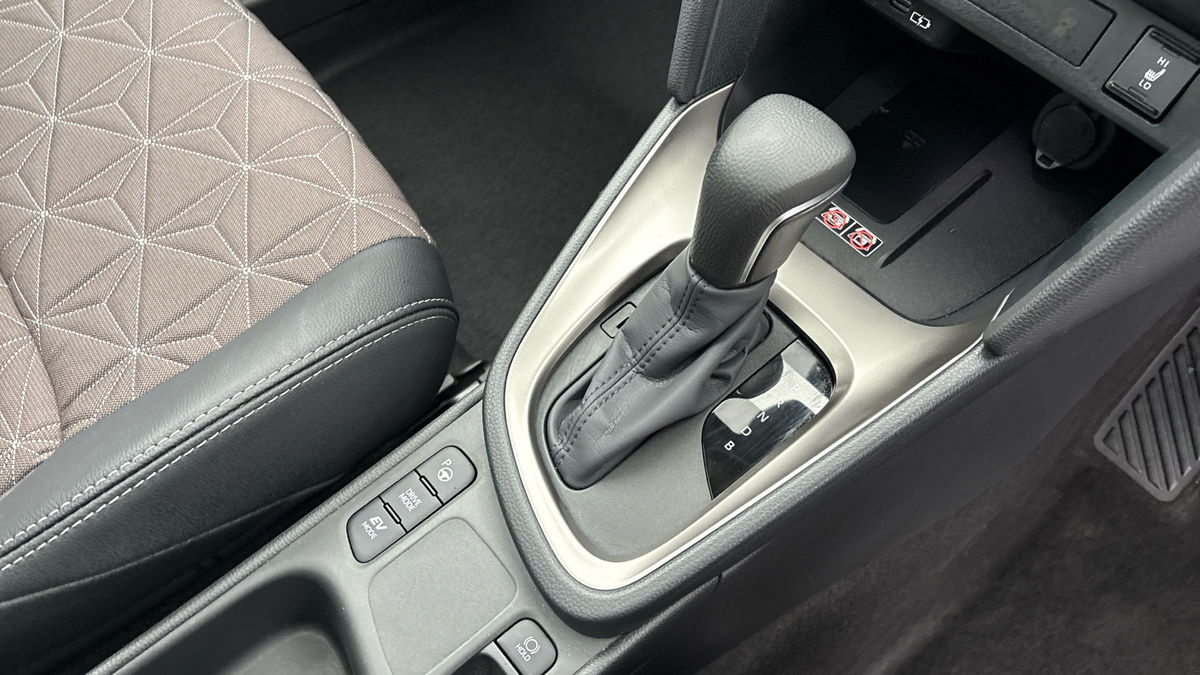 Used Toyota Yaris Cross 2024 for sale - 77277071: Photo 9