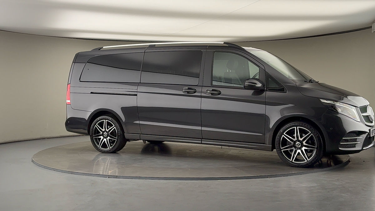 Used Mercedes-Benz V-Class 2023 for sale - 75999269: Photo 35