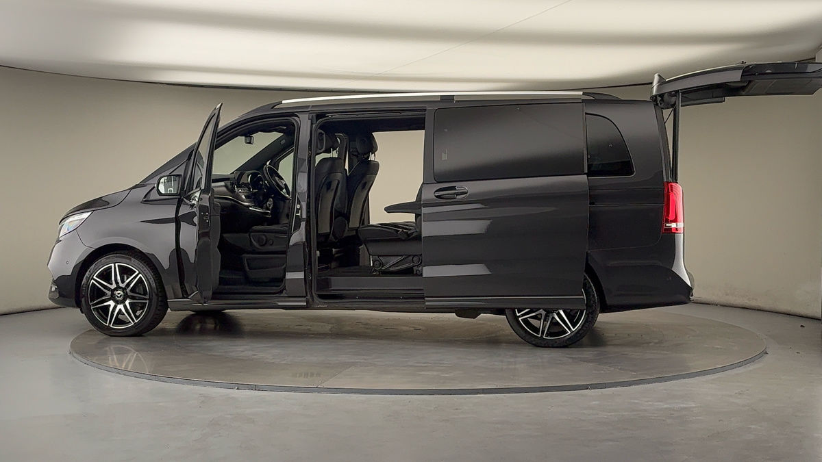 Used Mercedes-Benz V-Class 2023 for sale - 75999269: Photo 46