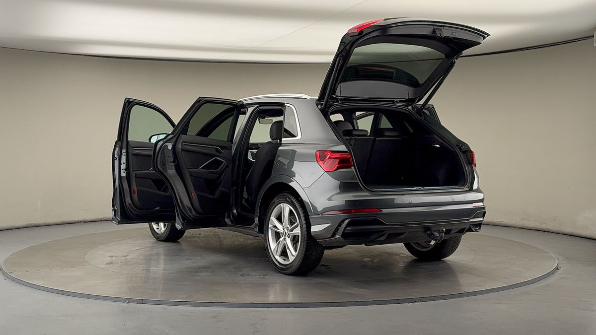 Used Audi Q3 2021 for sale - 76346213: Photo 23