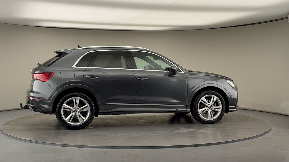 Used Audi Q3 2021 for sale - 76346213: Photo 37