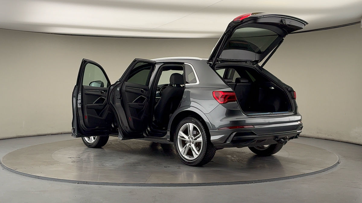 Used Audi Q3 2021 for sale - 76346213: Photo 43