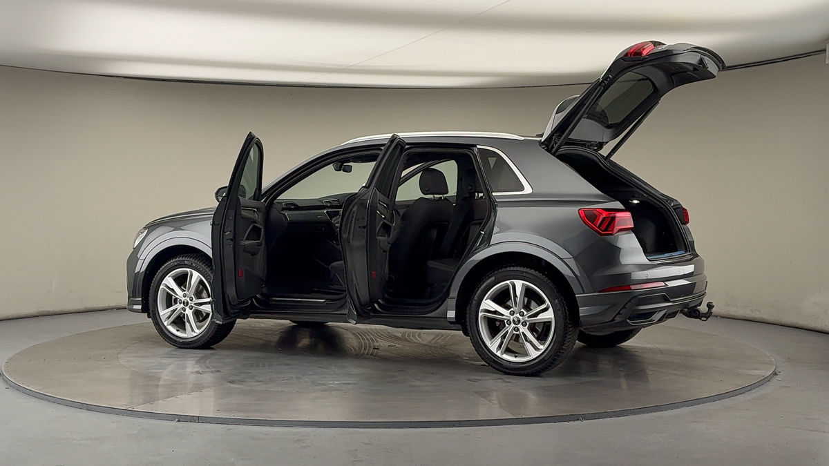 Used Audi Q3 2021 for sale - 76346213: Photo 45