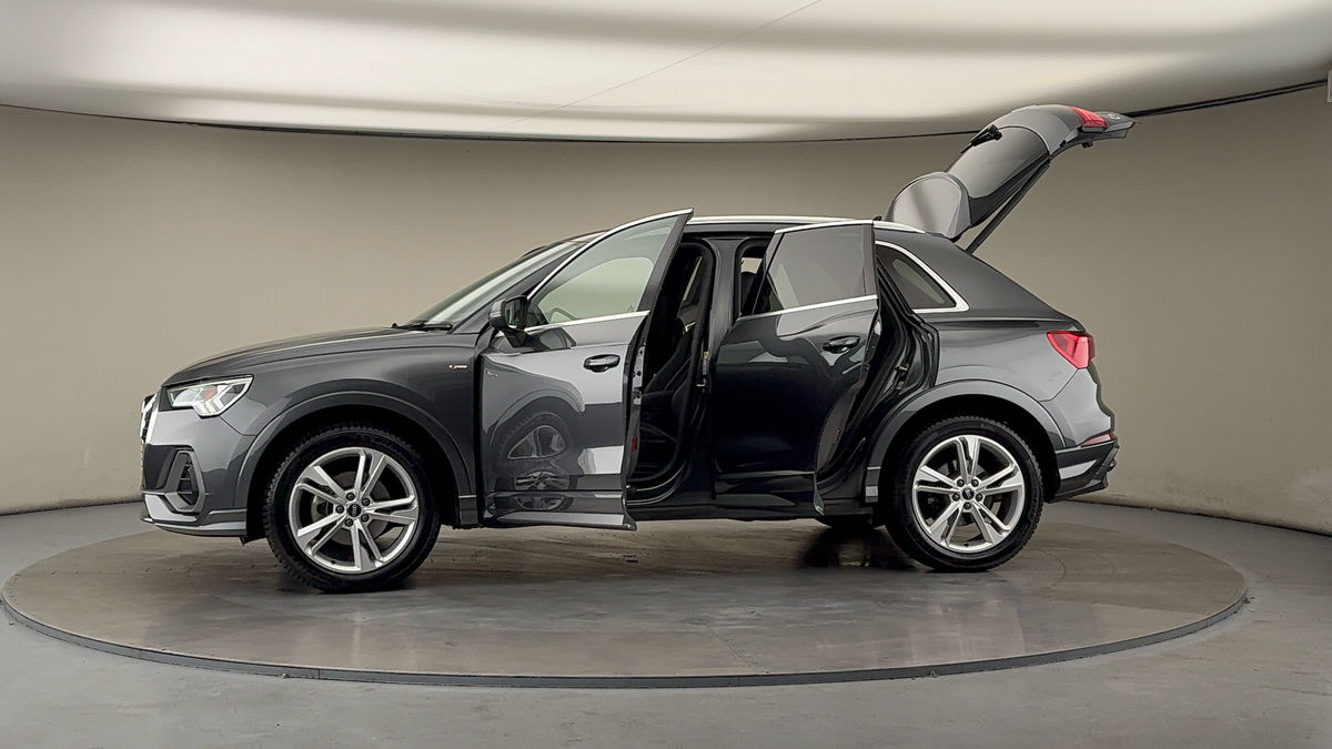 Used Audi Q3 2021 for sale - 76346213: Photo 47