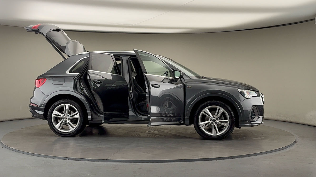 Used Audi Q3 2021 for sale - 76346213: Photo 55