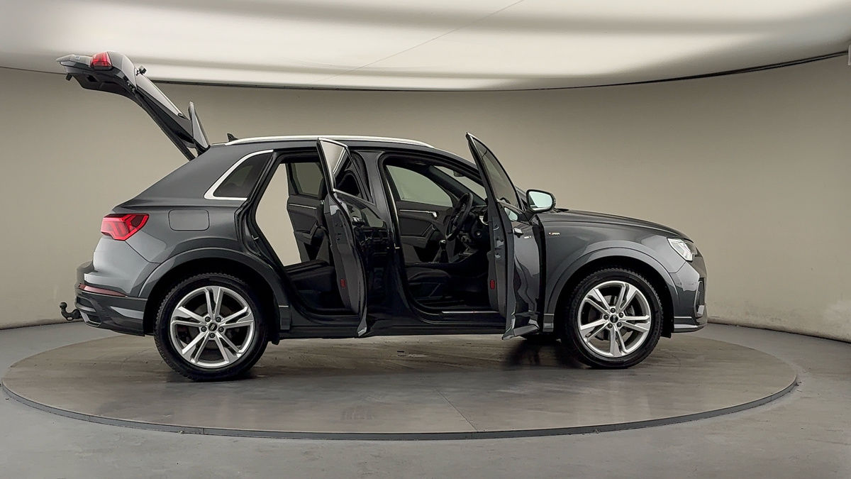 Used Audi Q3 2021 for sale - 76346213: Photo 56