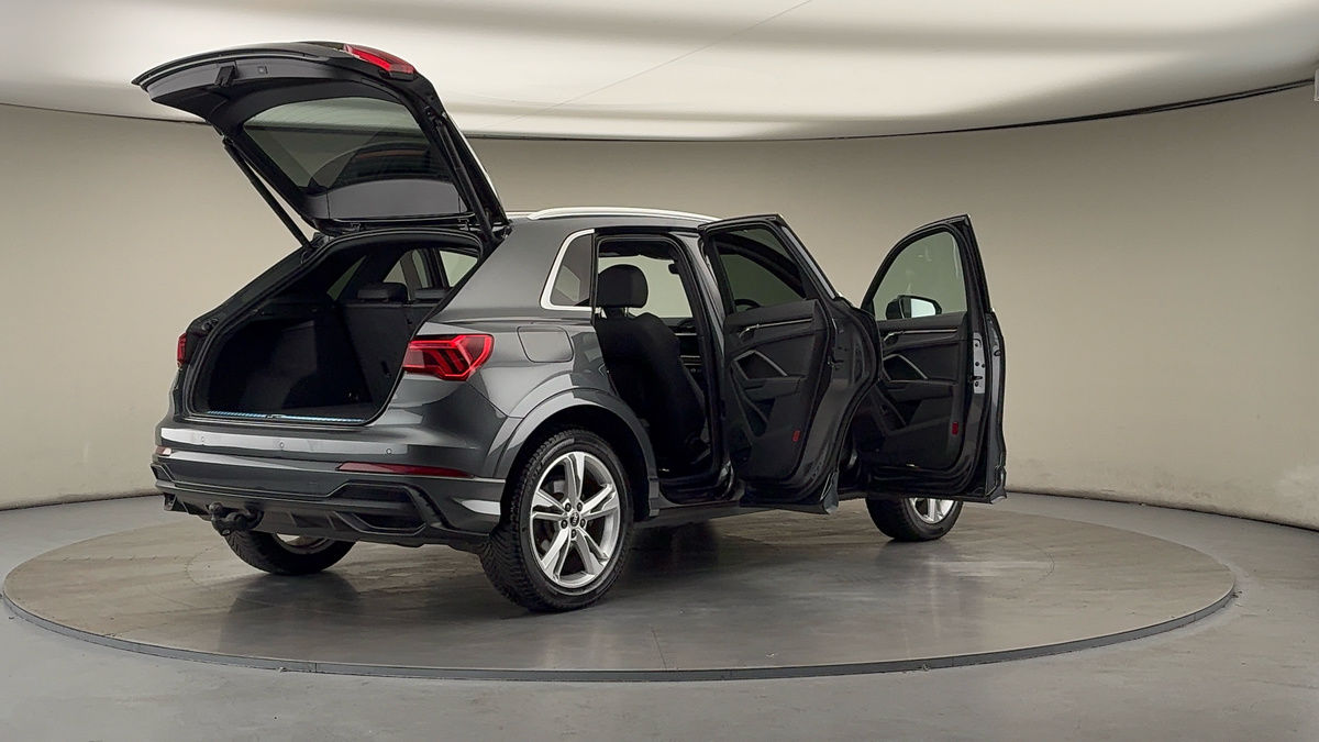 Used Audi Q3 2021 for sale - 76346213: Photo 58