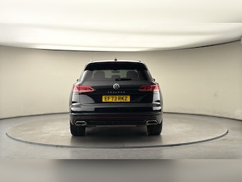 Used Volkswagen Touareg 2024 for sale - 77836687: Photo