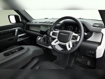Used Land Rover Defender 90 2024 for sale - 74943426: Photo