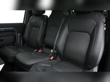Used Land Rover Defender 90 2024 for sale - 74943426: Photo