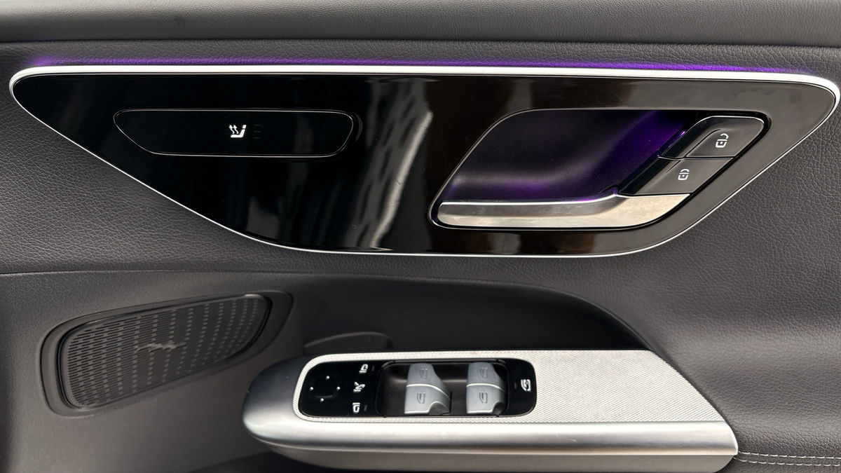 Used Mercedes-Benz GLC 2023 for sale - 76346214: Photo 25