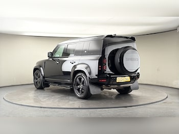 Used Land Rover Defender 2024 for sale - 78331512: Photo
