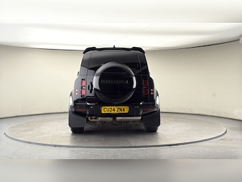 Used Land Rover Defender 2024 for sale - 78331512: Photo