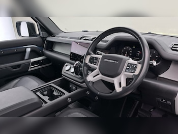 Used Land Rover Defender 90 2022 for sale - 75974867: Photo