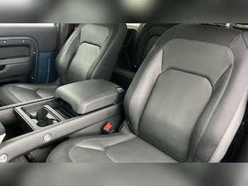 Used Land Rover Defender 90 2022 for sale - 75974867: Photo