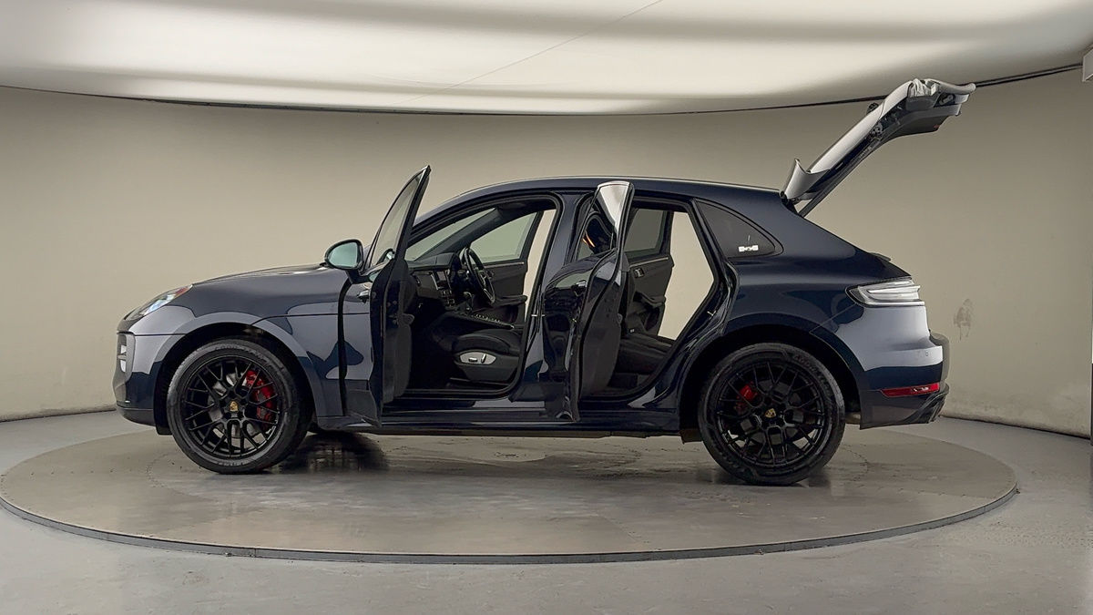 Used Porsche Macan 2021 for sale - 78213268: Photo 47