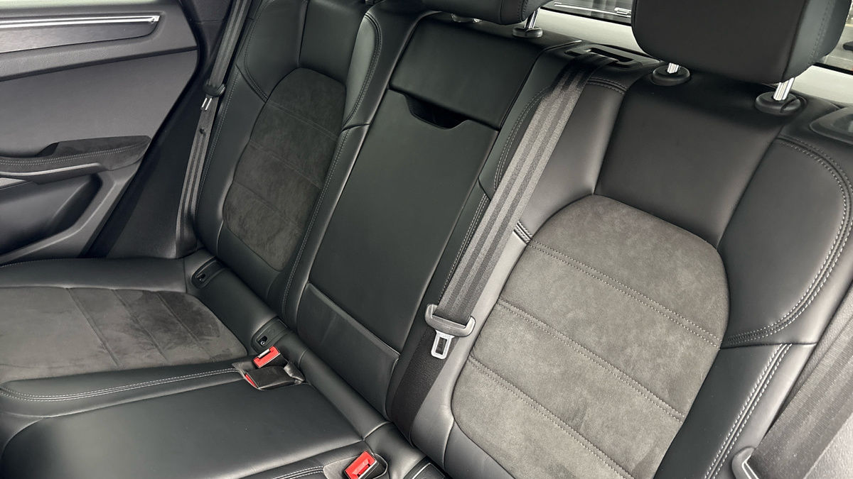 Used Porsche Macan 2021 for sale - 78213268: Photo 8