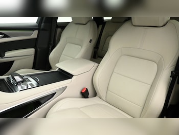 Used Jaguar F-Pace 2023 for sale - 75254676: Photo