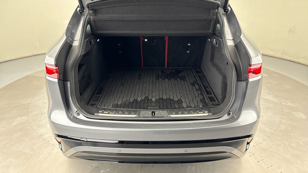 Used Jaguar F-Pace 2023 for sale - 76910825: Photo 11