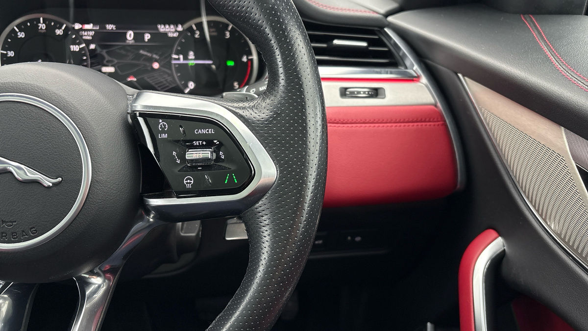 Used Jaguar F-Pace 2023 for sale - 76910825: Photo 14