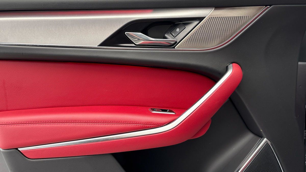 Used Jaguar F-Pace 2023 for sale - 76910825: Photo 19