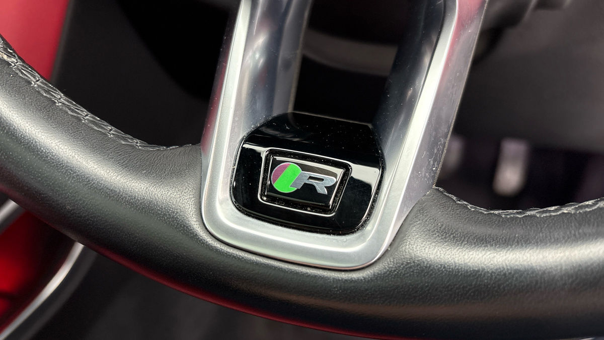 Used Jaguar F-Pace 2023 for sale - 76910825: Photo 25