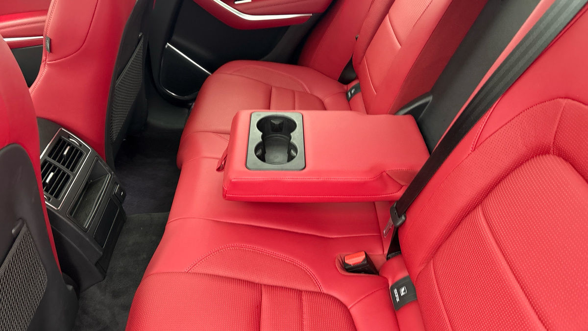 Used Jaguar F-Pace 2023 for sale - 76910825: Photo 9