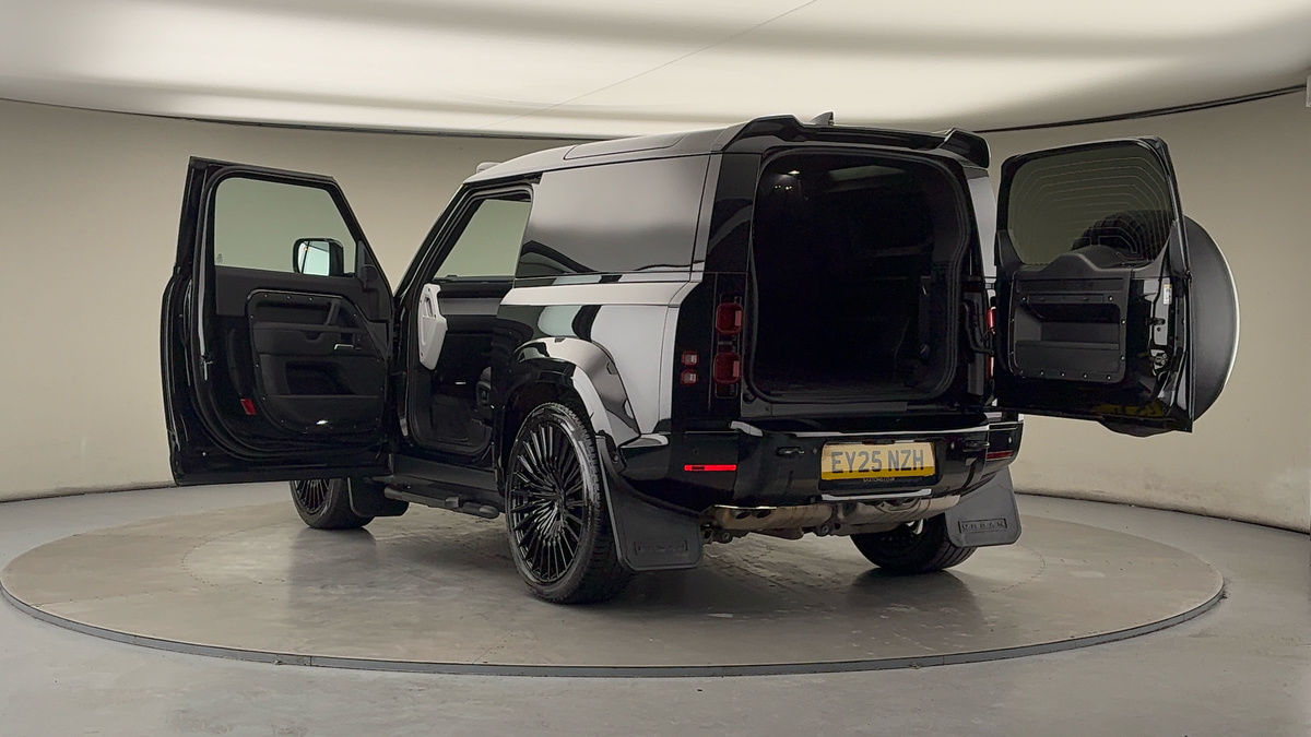 Used Land Rover Defender 2025 for sale - 77072915: Photo 23