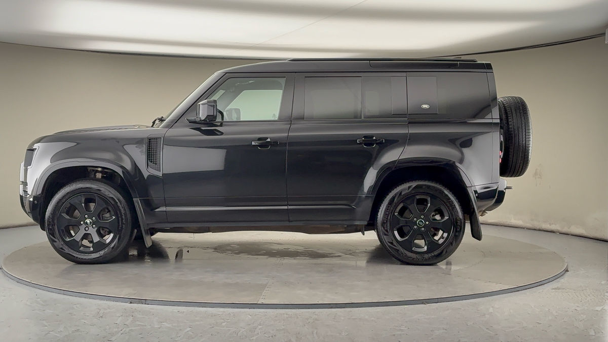 Used Land Rover Defender 110 2022 for sale - 77189041: Photo 15