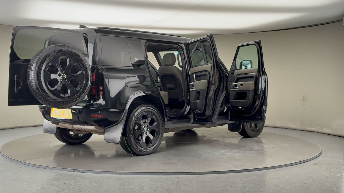 Used Land Rover Defender 110 2022 for sale - 77189041: Photo 59