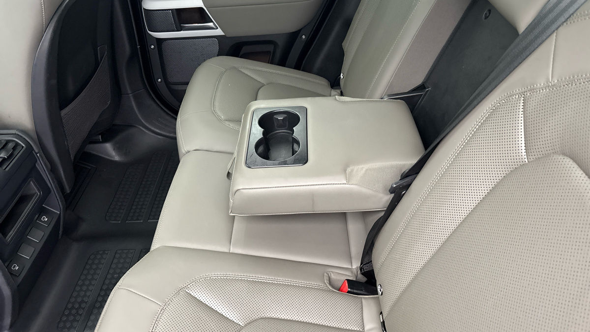 Used Land Rover Defender 110 2022 for sale - 77189041: Photo 9