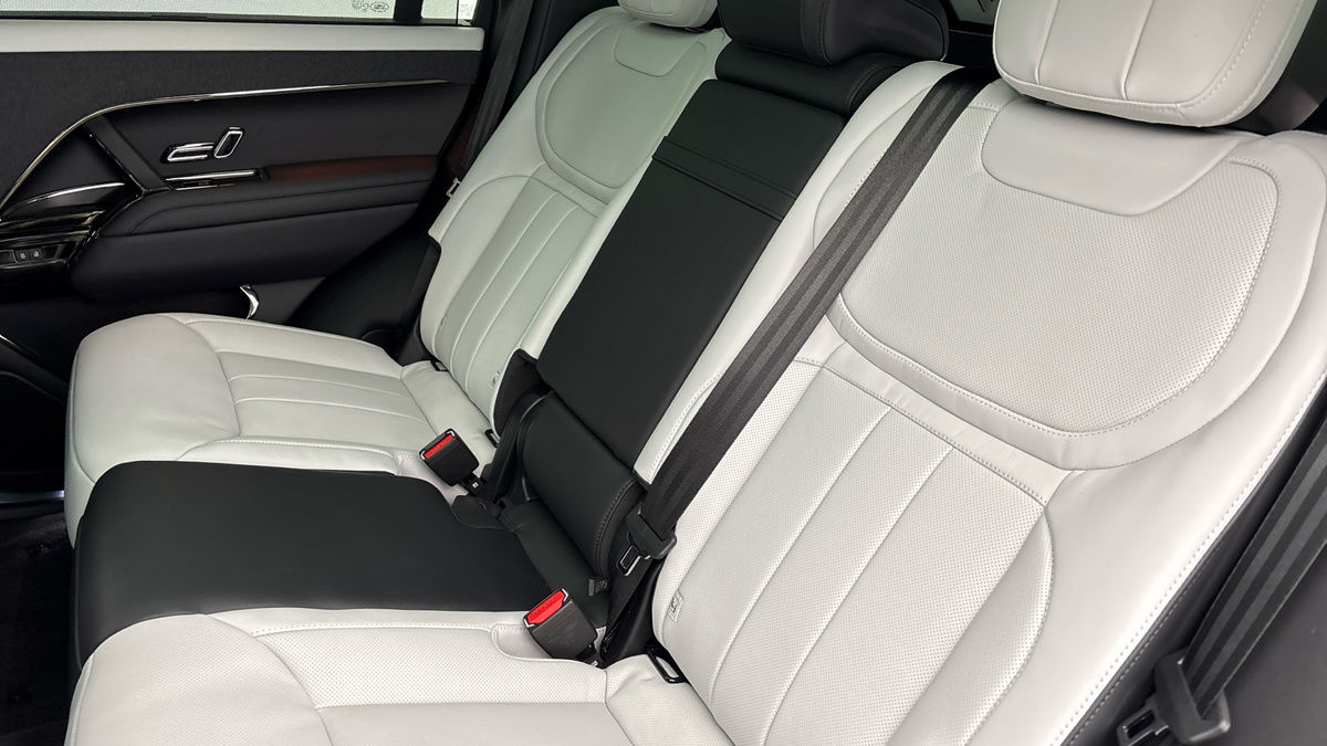 Used Land Rover Range Rover Sport 2025 for sale - 77735430: Photo 8