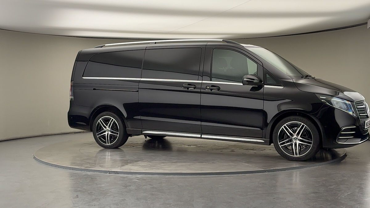 Used Mercedes-Benz V-Class 2025 for sale - 76280808: Photo 35