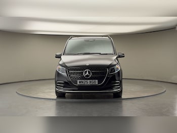 Used Mercedes-Benz V-Class 2025 for sale - 76280808: Photo