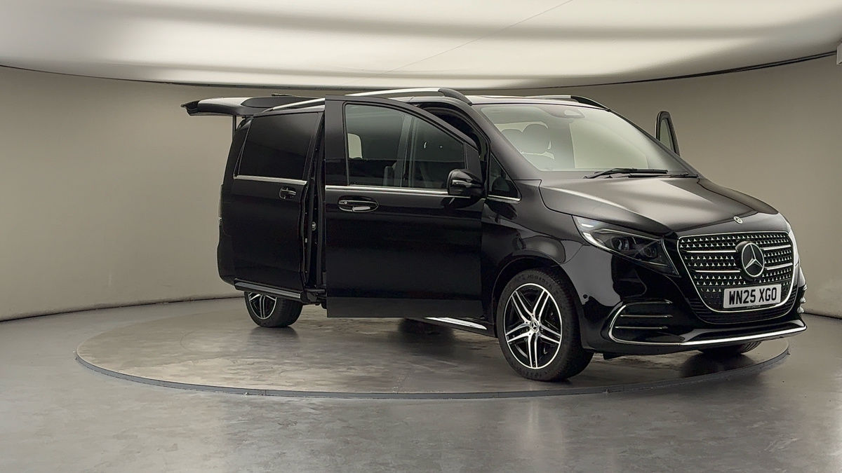 Used Mercedes-Benz V-Class 2025 for sale - 76280808: Photo 53